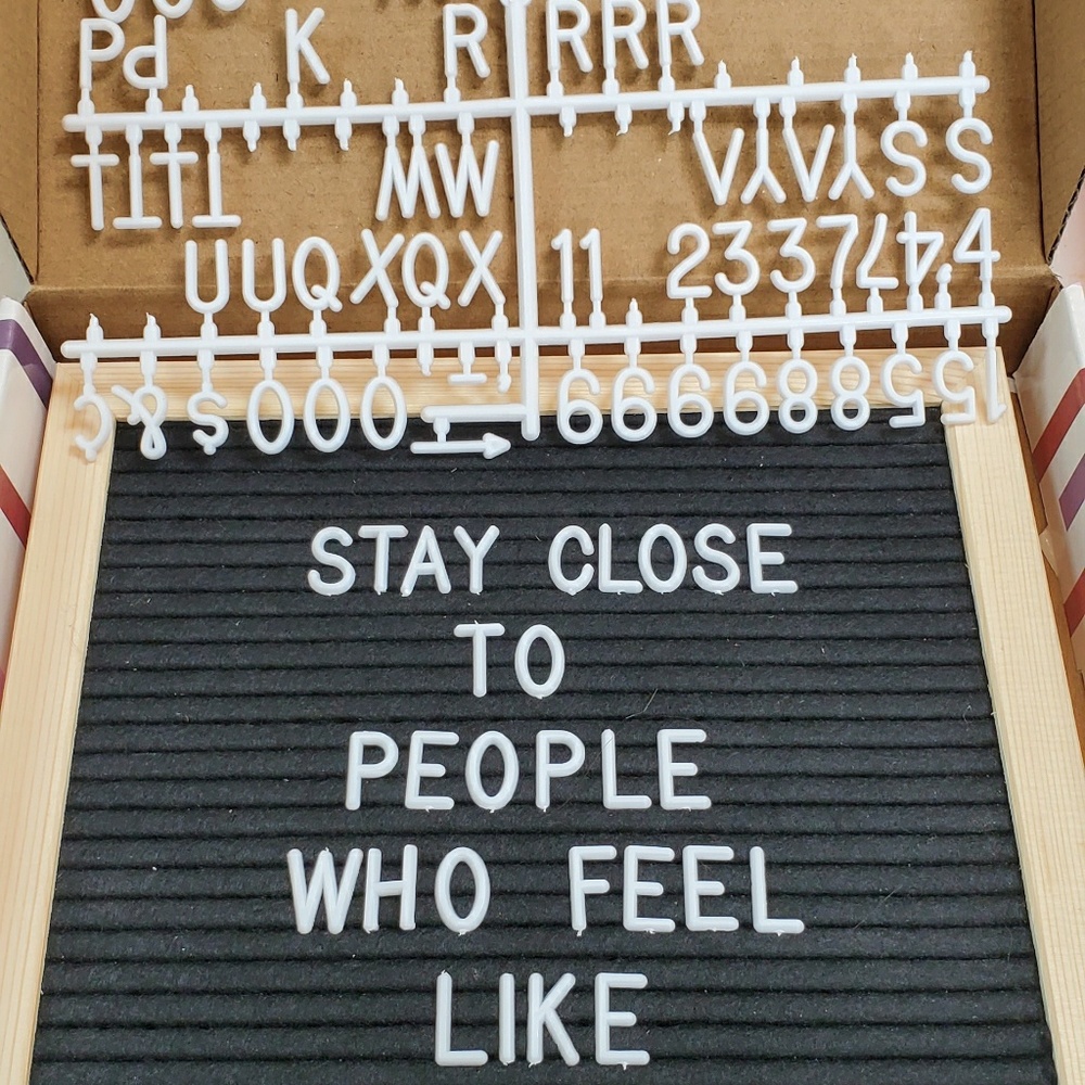Felt letter board